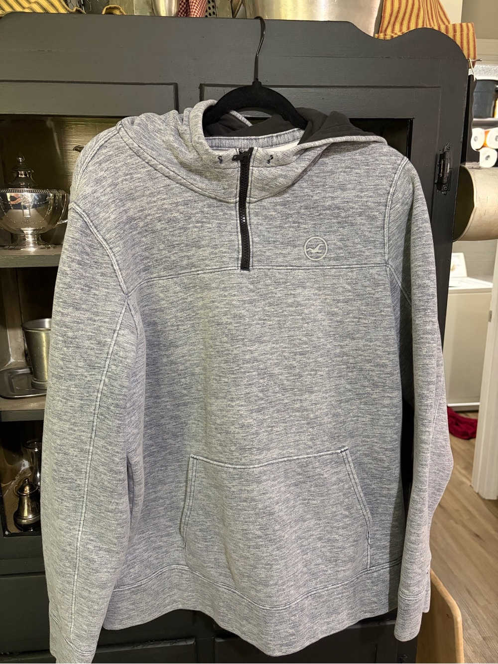 Hollister Men's Light Heather Gray Half-Zip Hooded Sweater
